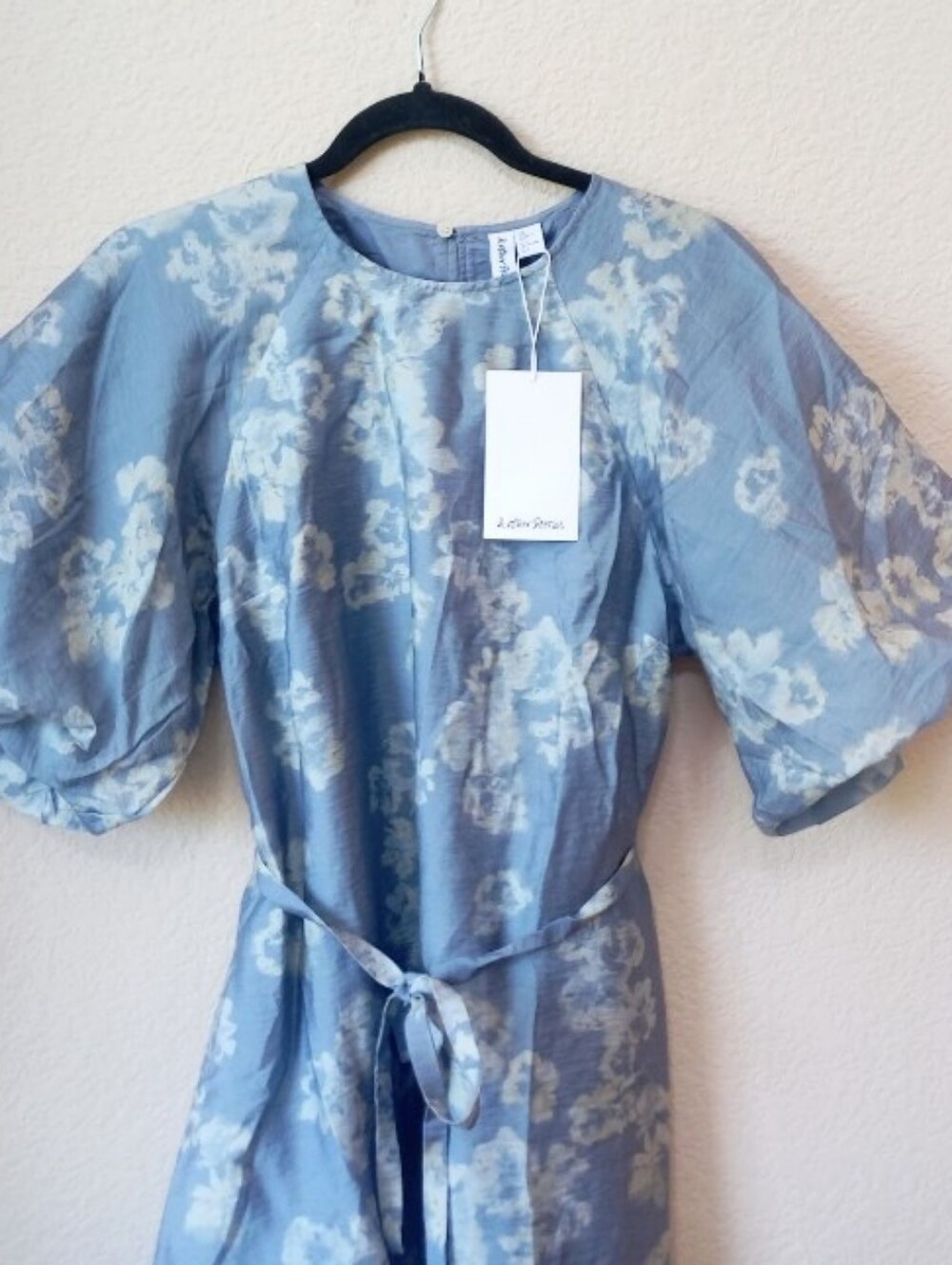 & Other Stories blue all-over floral print puff sleeves dress - Picture 8 of 12
